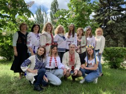 Фотоконкурс міграційників Донеччини: «Кольори твоєї сили» з нагоди відзначення Всесвітнього 15-річчя до Дня вишиванки!