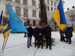 В День Соборності України працівники головного територіального управління спільно з бібліотечними працівниками об’єднали зусилля задля підвищення правової обізнаності громадян!