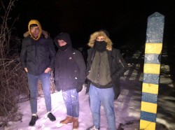 Неподалік Ужгорода прикордонники затримали групу нелегалів з Іраку