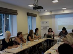 Представники УДМС в Рівненській області взяли участь у засіданні круглого столу в рамках реалізації проекту про гендерне програмування