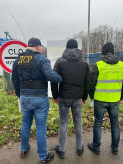 Примусове видворення громадянина Республіки Азербайджан