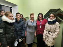 Працівники Міграційної служби Рівненщини проводять ознайомчі зустрічі із молоддю