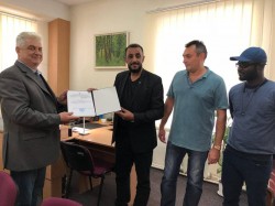Благодарность Дагеру Салеху за благоустройство детской спортивной площадки для беженцев