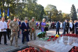 У Чернігові вшанували 75-ту річницю визволення обласного центру від нацистських окупантів