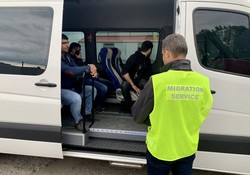 Харківські міграційники виявили 4 іноземців, які незаконно перебували на території України