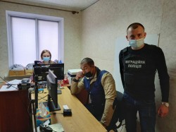 Міграційна служба Донецької області продовжує активну роботу з протидії нелегальній міграції на території області