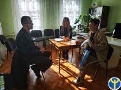 Тонкощі навчання, перепідготовки та працевлаштування: на Богодухівщині фахівець служби зайнятості надавала індивідуальні консультації
