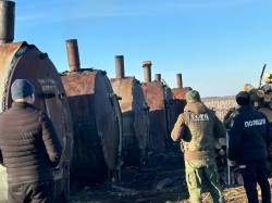 На Рівненщині прикордонники викрили незаконне виробництво деревного вугілля з ознаками забруднення земель