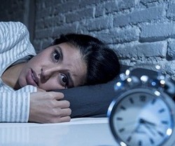 Як заснути в спеку: ТОП-6 порад від безсоння
