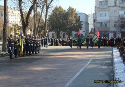 Визволення України від нацистських загарбників на Вінниччині відзначили покладанням квітів та хвилиною мовчання