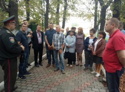 Під час проведення Дня відкритих дверей у виправні колонії, керівник районного відділу міграційної служби Житомирщини дав роз’яснення в питаннях міграційного законодавства