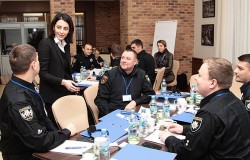 ІНОЗЕМНІ ФАХІВЦІ ПРОВЕДУТЬ ДВОТИЖНЕВІ КУРСИ ДЛЯ КЕРІВНОГО СКЛАДУ ПАТРУЛЬНОЇ ПОЛІЦІЇ 