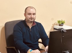 Там, де знову працює Україна: історія професійної незламності
