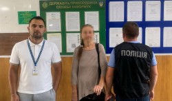 Не виконала вимогу залишити Україну самостійно: іноземку видворили