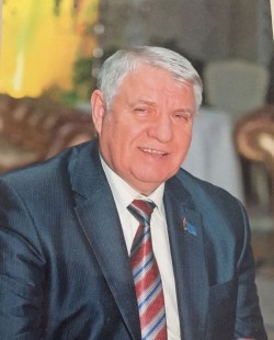 Редакція газети "Міграція" вітає Вас з Новим 2019 роком! 