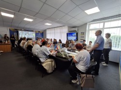 Працівники міграційної служби Хмельниччини отримали відзнаки до  професійного свята!