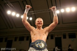 Кучер нокаутував Маккарінеллі та став чемпіоном Європи