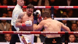 Олександр Усик нокаутував Верховена і захистив звання об'єднаного чемпіона світу з боксу