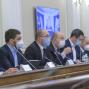  Прем’єр-міністр провів селекторну нараду з міськими головами та очільниками ОДА