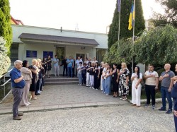 Колектив міграційної служби у Закарпатській області вшанував памʼять загиблих захисників України