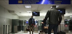 Україна продовжила на рік безвіз для громадян Північної Македонії