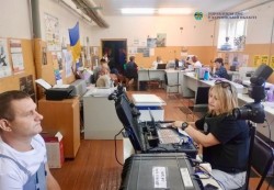 Мобільні підрозділи ДМС України продовжують забезпечувати доступ до паспортних послуг у прифронтових та віддалених регіонах