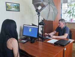 Громадянку Литви зобов’язали залишити територію України