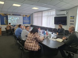 Узгоджені дії - якісні послуги: в УДМС Хмельниччини провели онлайн-нараду із представниками ОТГ та ЦНАП