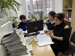 Міграційники взаємодіють з органами реєстрації на Хмельниччині